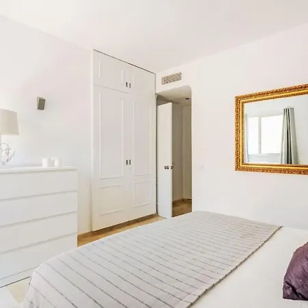 Remo Carihuela A Pie De Playa Parking Privado * Торремолинос