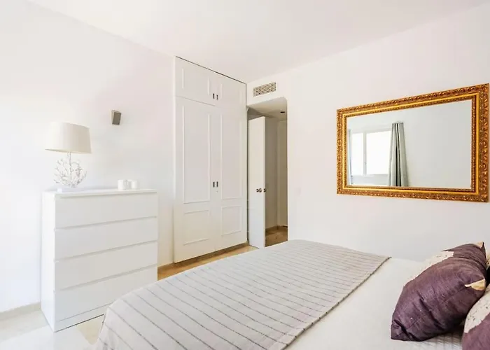 Remo Carihuela A Pie De Playa Parking Privado * Торремолинос